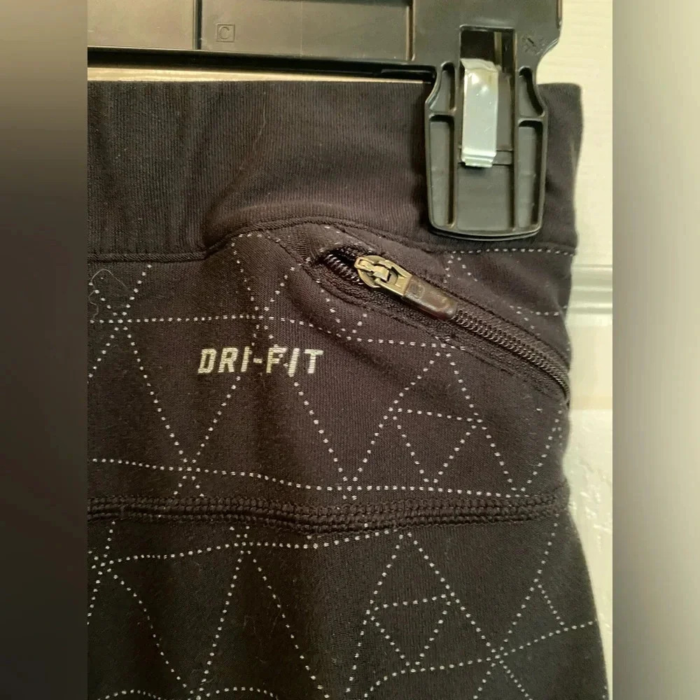 Nike Dry Fit Activewear cropped leggings - Picture 6 of 6